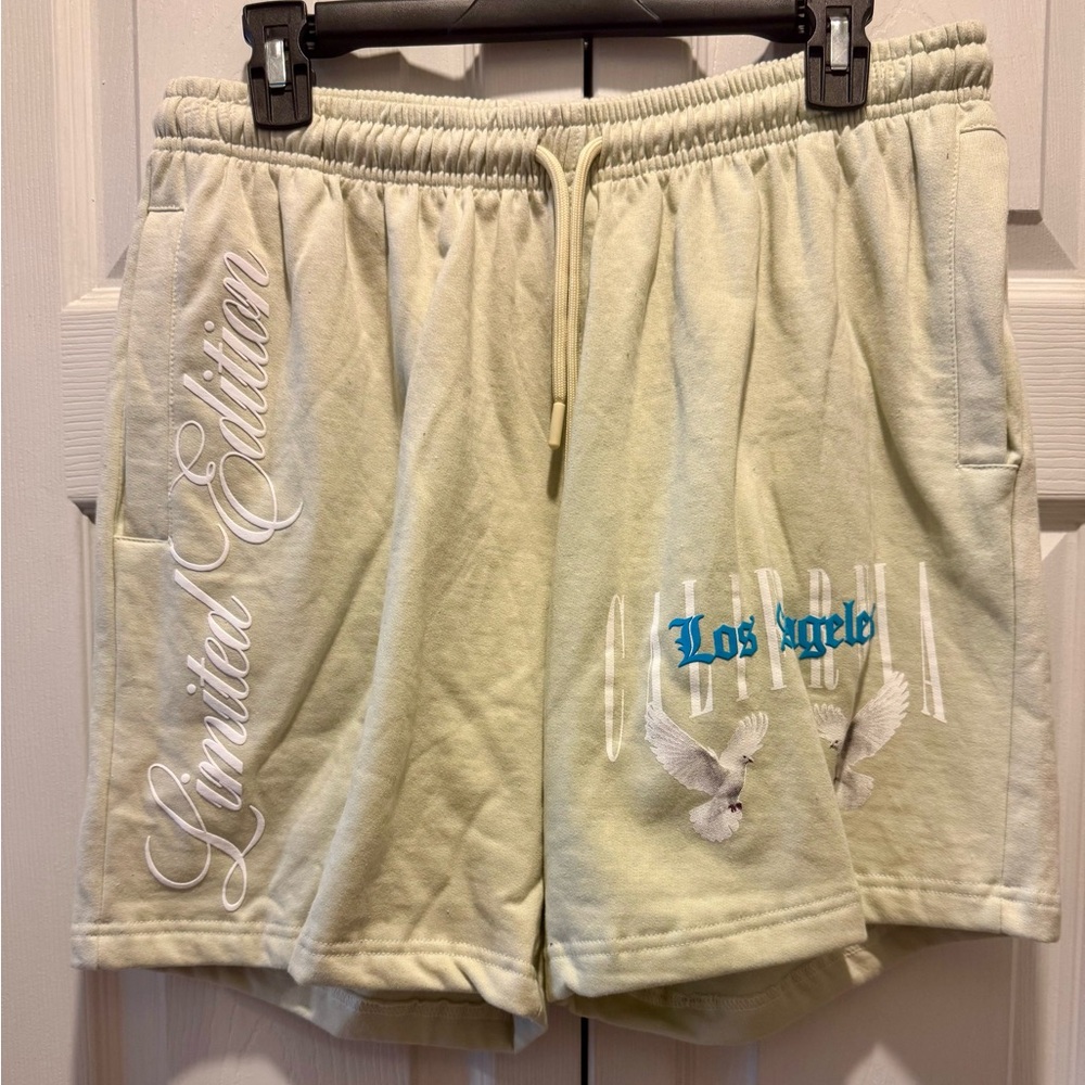 RGSTR Limited Edition Men’s Beige Shorts Los Angeles California Dove Design Sz:L